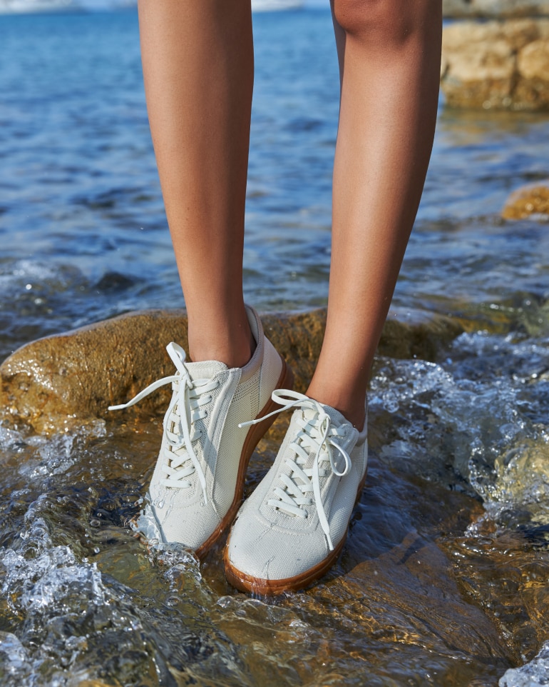 Official site of VIVAIA Shoes Comfortable, Sustainable & Washable